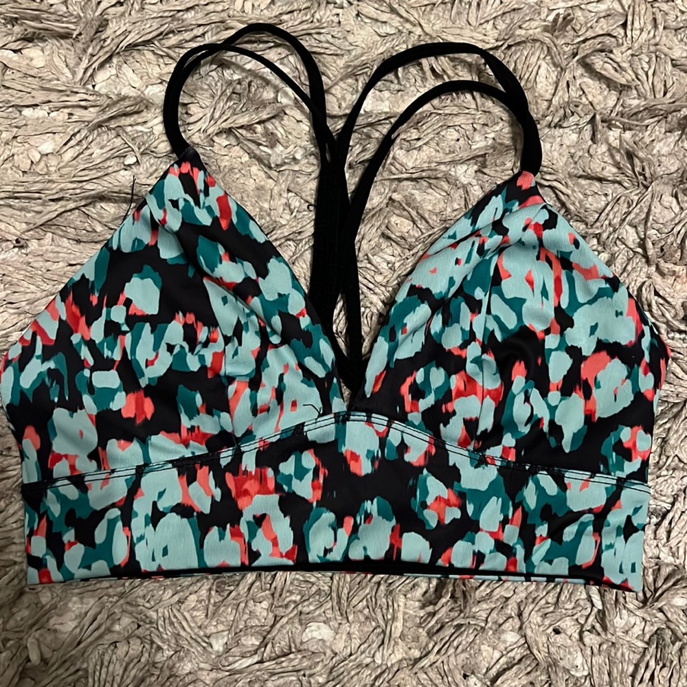 Super cute sports bra!